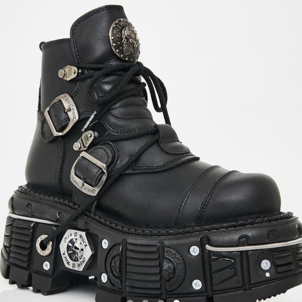 New rock tank boots Sz 37